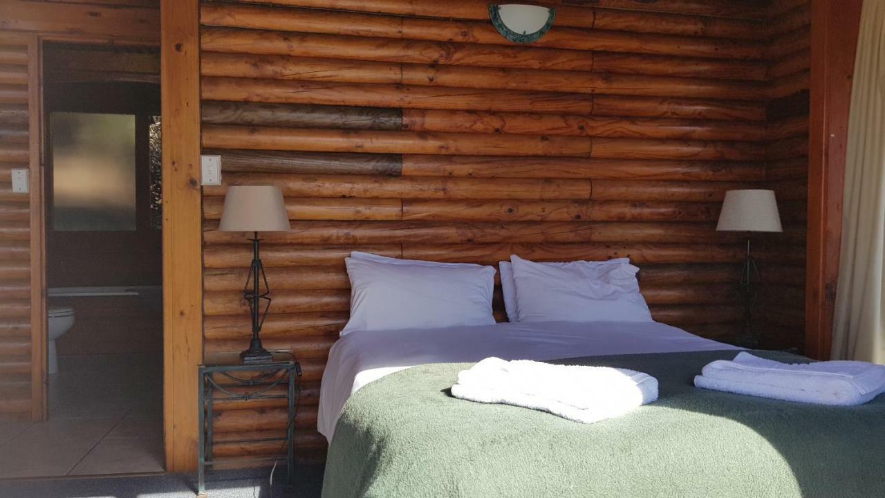Pirates Creek Self-Catering Chalets วิลเดอร์เนส ภายนอก รูปภาพ