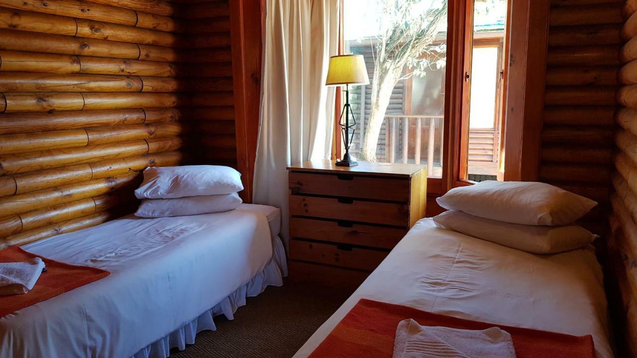 Pirates Creek Self-Catering Chalets วิลเดอร์เนส ภายนอก รูปภาพ