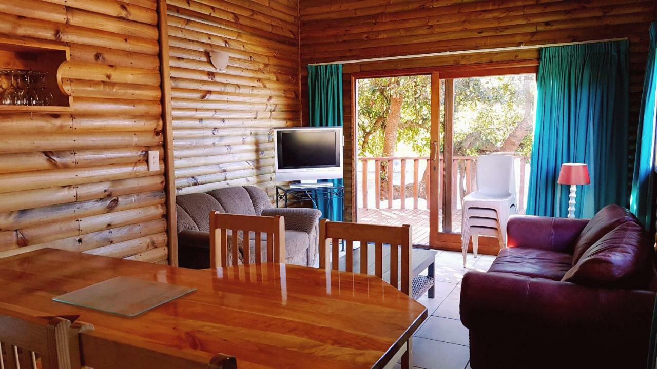 Pirates Creek Self-Catering Chalets วิลเดอร์เนส ภายนอก รูปภาพ